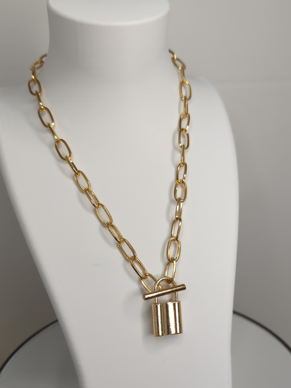 Gold Chain Necklace/bracelet with Padlock Pendant And Working Toggle